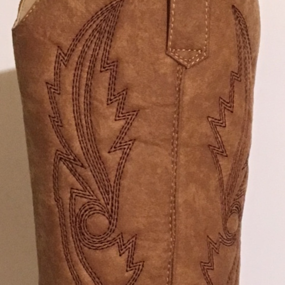 Ladies Tan Cowboy Boot - Picture 4 of 4